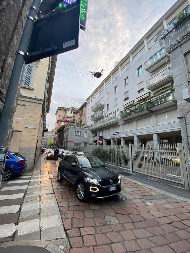 Real Duomo Palace Suite Milan Exterior photo